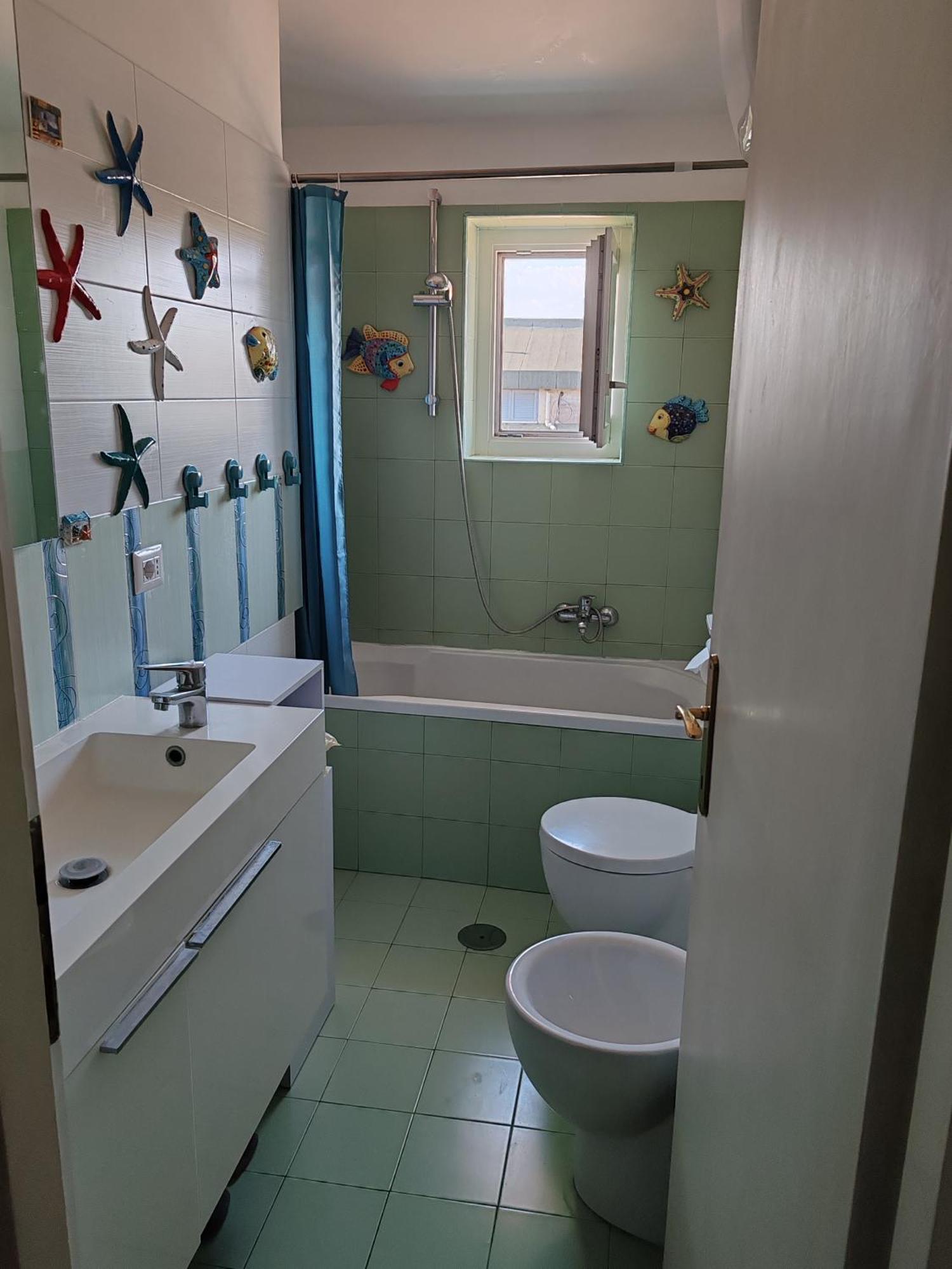 Flat On Rooftop Apartment Rom